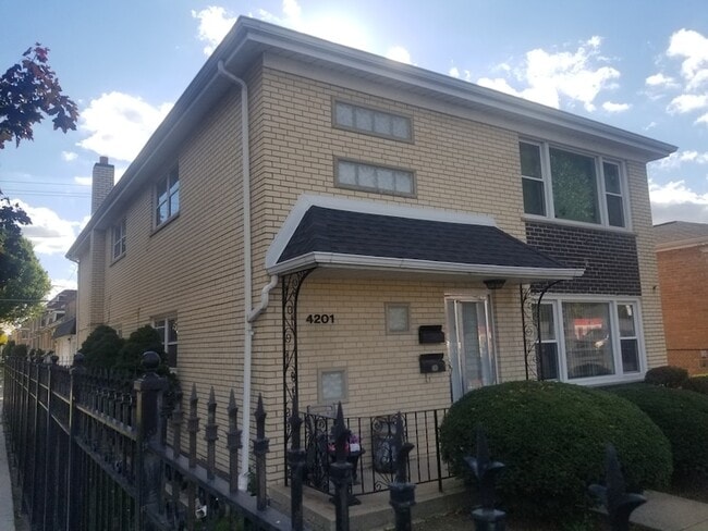 4201 W 47th St in Chicago, IL - Building Photo - Building Photo
