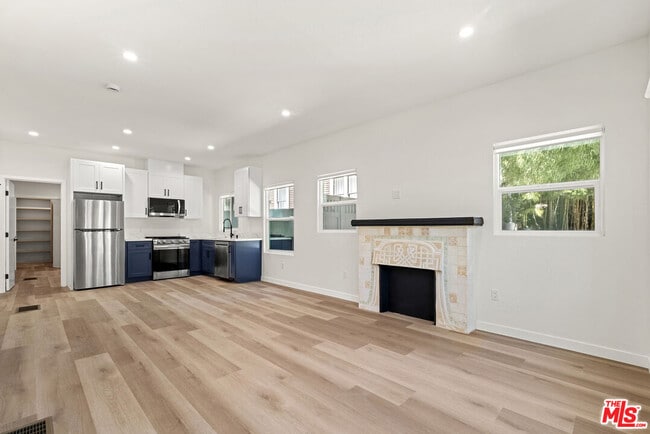 property at 1305 Lucile Ave