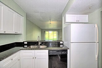 13917 Fairway Island Dr in Orlando, FL - Building Photo - Building Photo