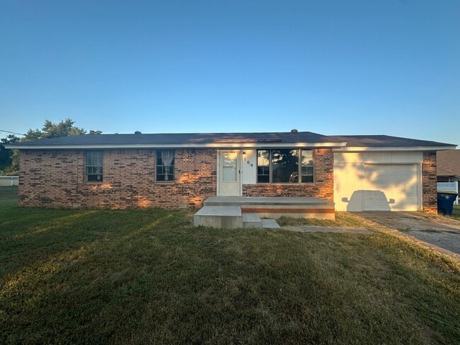 109 N Choctaw Rd in Choctaw, OK - Building Photo - Building Photo