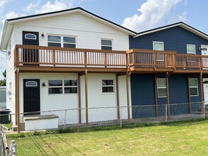 1916 Beech St, Unit A1 in Kenova, WV - Building Photo - Building Photo