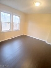 25 Zents Ave in Youngstown, OH - Building Photo - Building Photo