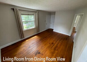 108 Woodmont Cir in Clinton, TN - Foto de edificio - Building Photo