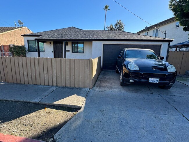317 Tennyson Rd in Hayward, CA - Building Photo - Building Photo