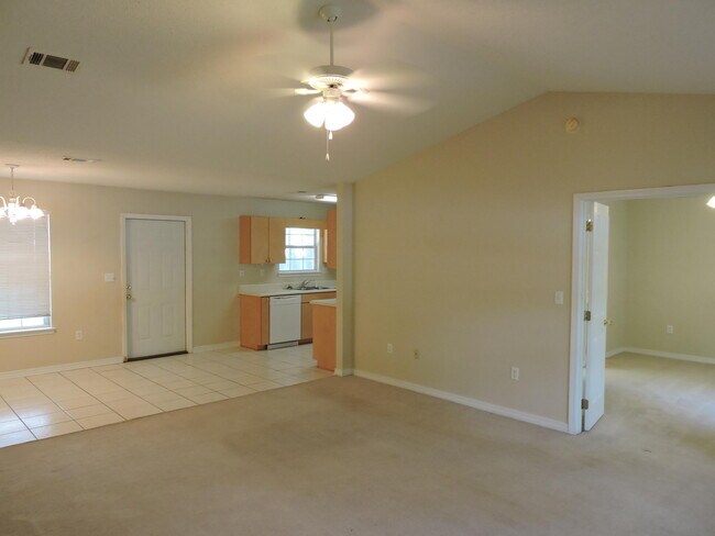 6247 Winstead Rd in Crestview, FL - Building Photo - Building Photo