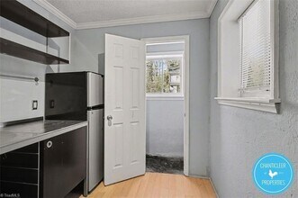 1047 W Academy St, Unit 7 in Winston-Salem, NC - Building Photo - Building Photo