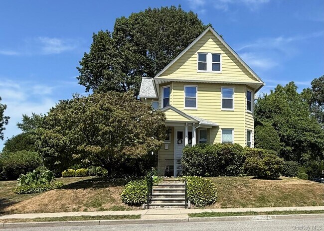 505 Prospect Ave in Mamaroneck, NY - Foto de edificio - Building Photo