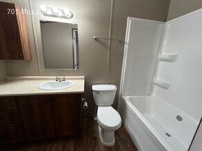 701 E Mls Dr in Towanda, KS - Building Photo - Building Photo