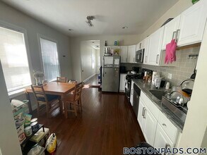 6 Rice St in Brookline, MA - Building Photo - Building Photo