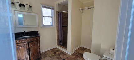 2223 W Erie St in Chicago, IL - Building Photo - Building Photo