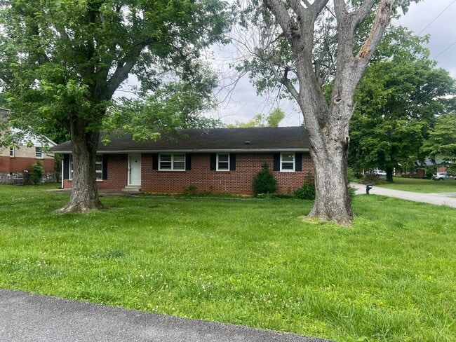 1603 Benson Ave in Bowling Green, KY - Building Photo - Building Photo