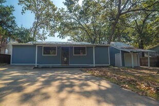 115 Cottonwood Trail in Gun Barrel City, TX - Building Photo