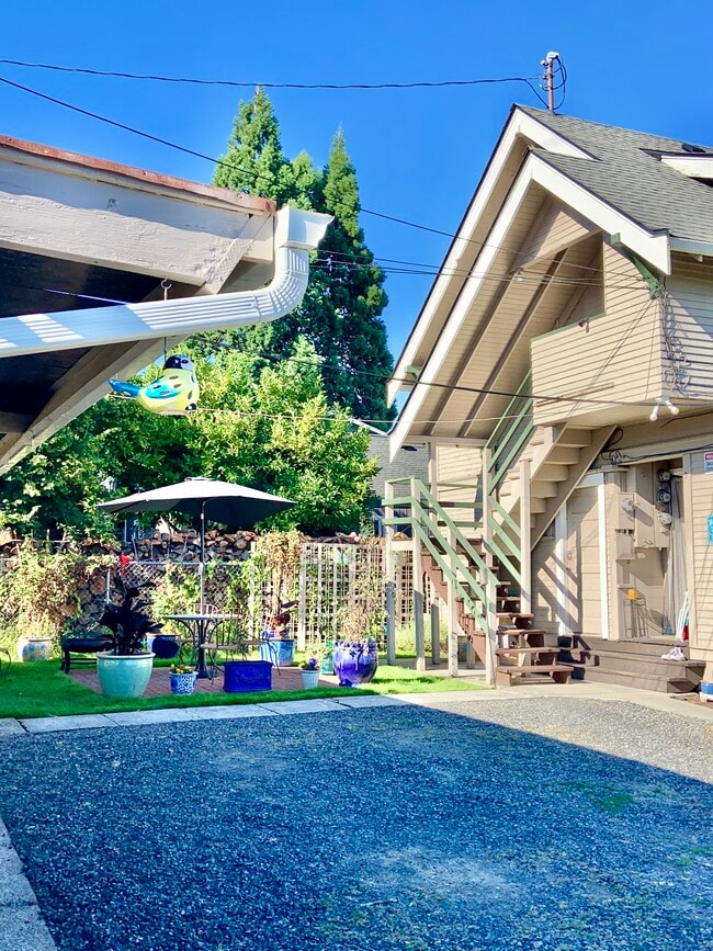 1630 Chestnut Street, Unit #C Chestnut,LLC, in Everett, WA - Building Photo - Building Photo