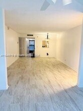 4760 Lucerne Lakes Blvd W in Greenacres, FL - Building Photo - Building Photo
