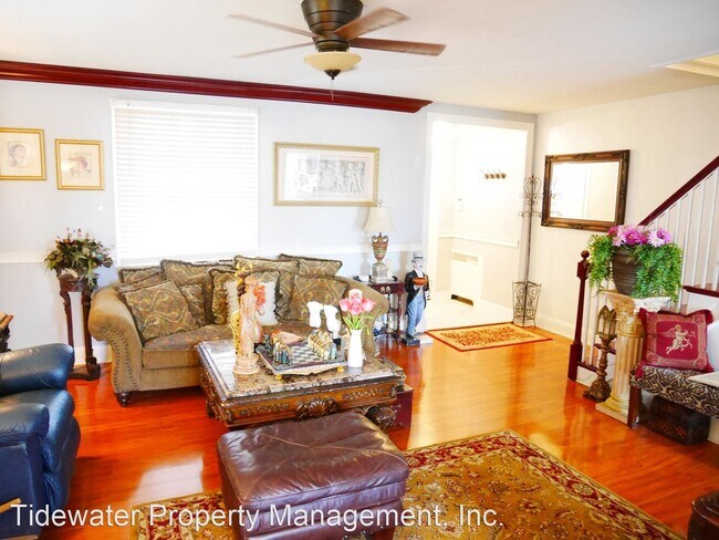 2825 Harview Ave photo'