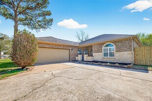 16611 Moary Firth Dr in Houston, TX - Building Photo