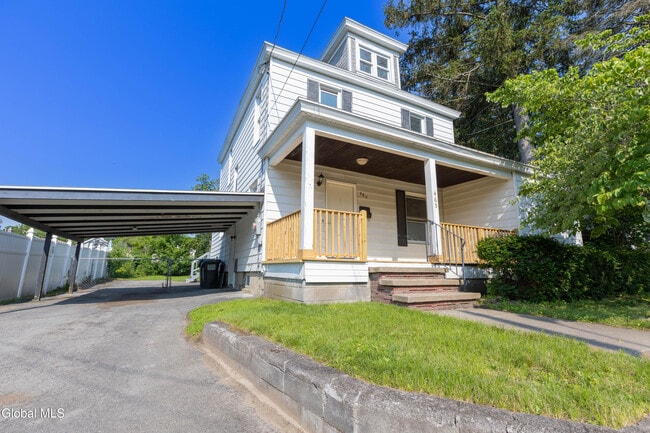 property at 465 Bruno St