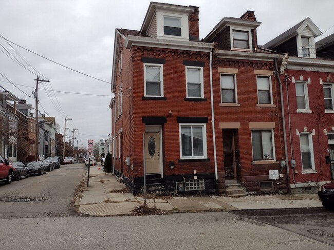 property at 330 39th St