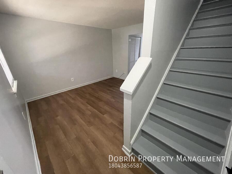 2025 Fairfield Ave-Unit -B in Richmond, VA - Building Photo
