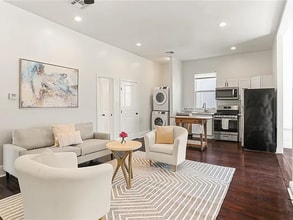 2239 Peniston St in New Orleans, LA - Building Photo - Building Photo