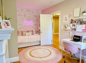 74 Egmont St in Brookline, MA - Building Photo - Building Photo