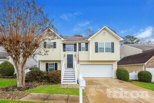 299 Greystone Cir in Hiram, GA - Building Photo