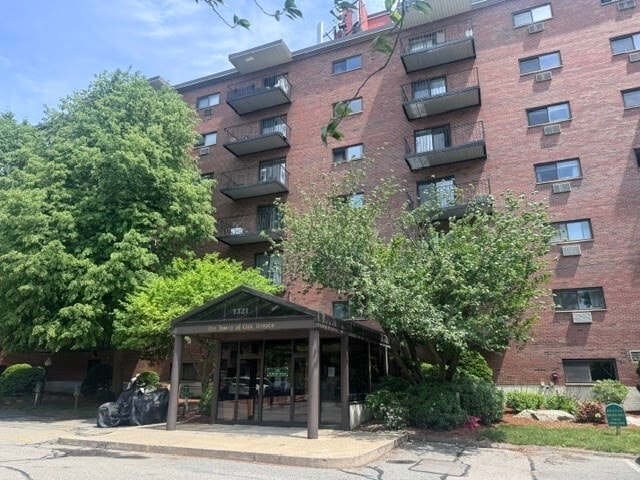 property at 1321 Worcester Rd
