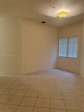 5650 NW 115th Ct in Doral, FL - Building Photo - Building Photo