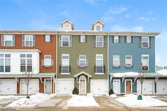 property at 39 Grandview Dr