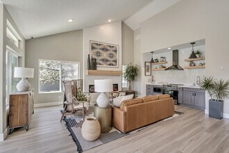 Quail Cove in Layton, UT - Building Photo - Building Photo