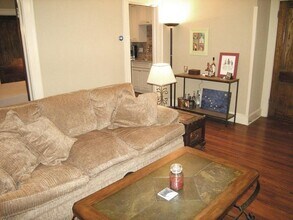 653 N Highland Ave NE in Atlanta, GA - Building Photo - Building Photo