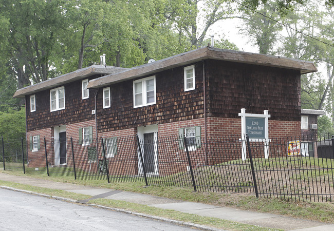 Oakland Park Townhomes in Atlanta, GA - Building Photo - Building Photo