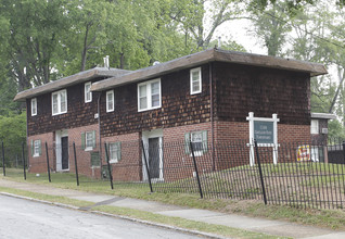 Oakland Park Townhomes in Atlanta, GA - Foto de edificio - Building Photo