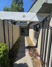 7200 SW 8th Ave in Gainesville, FL - Foto de edificio - Building Photo