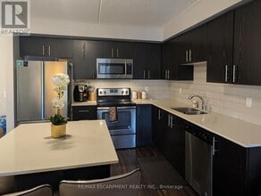 25 Kay Cres in Guelph, ON - Building Photo - Building Photo