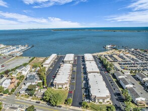 330 Shore Dr in Highlands, NJ - Building Photo - Building Photo