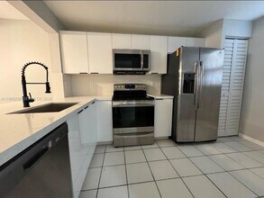 20810 NE 8th Ct in Miami, FL - Building Photo - Building Photo