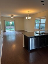 7828 Allscott Way in Raleigh, NC - Foto de edificio - Building Photo