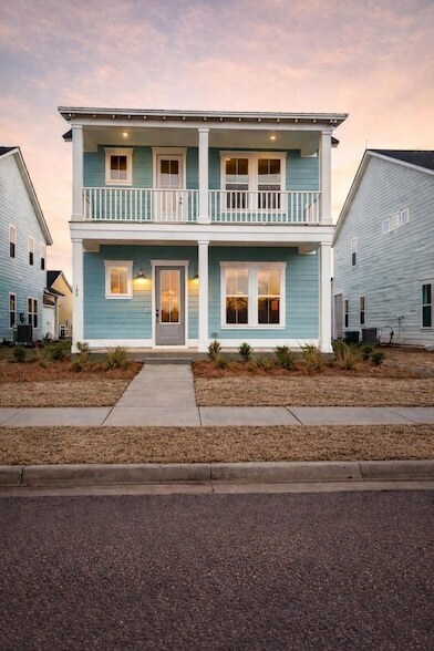 108 Ingleside Dr in Summerville, SC - Foto de edificio