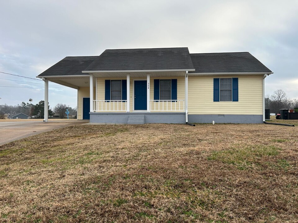 364 Lynn Dr in Brownsville, TN - Building Photo