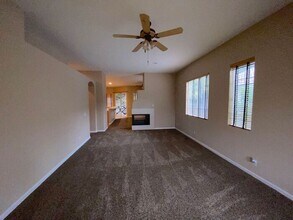 4550 Mt Bachelor Dr in Sparks, NV - Building Photo - Building Photo