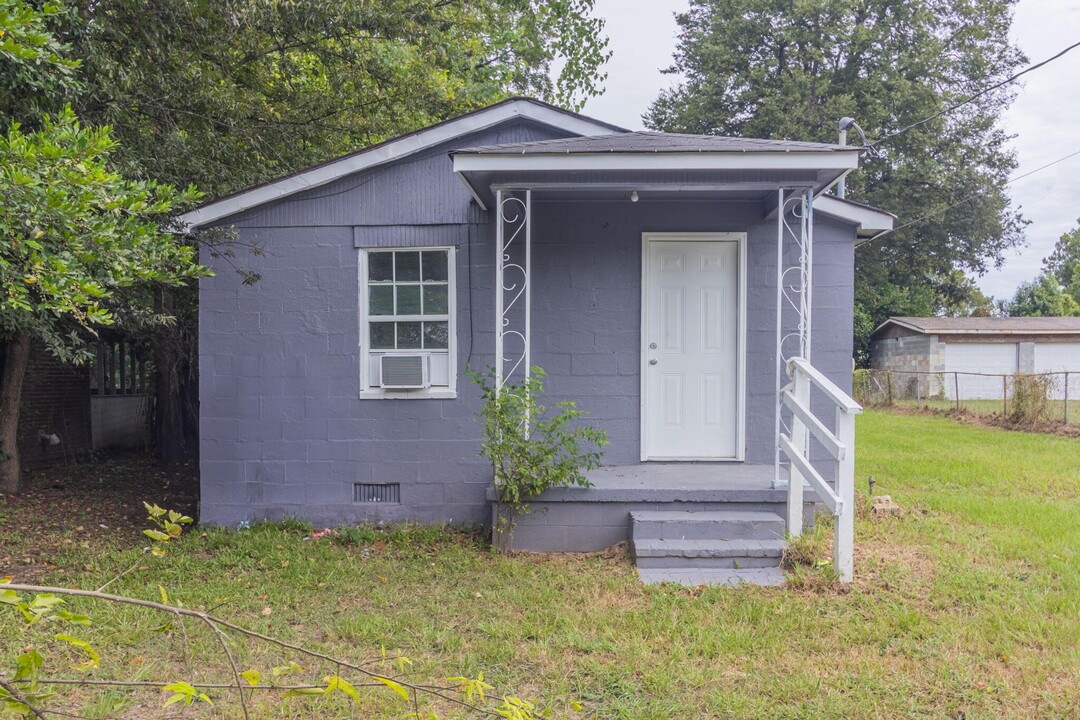 213 Japonica Ave in Augusta, GA - Foto de edificio