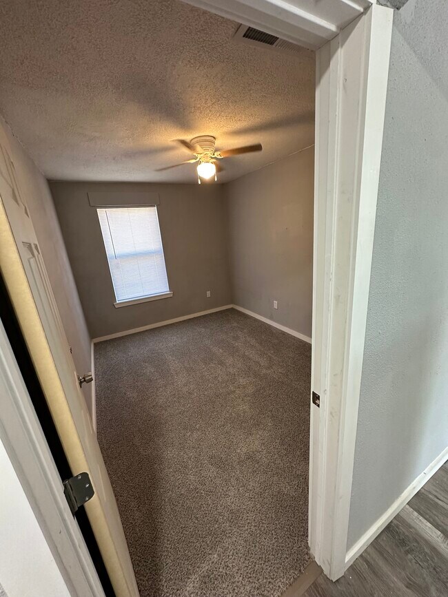 500 College St in Crandall, TX - Building Photo - Building Photo