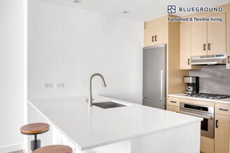 15 Cliff St, Unit FL31-ID772 in New York, NY - Building Photo - Building Photo