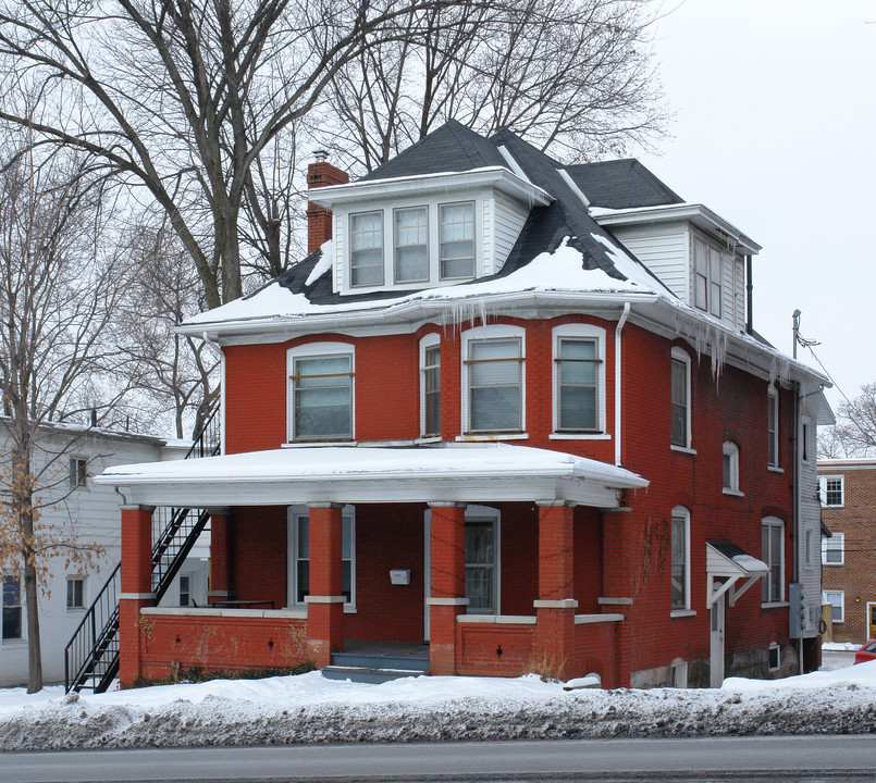 409 S Atherton St in State College, PA - Building Photo