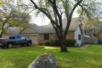 Jadewood Duplexes in Austin, TX - Building Photo - Building Photo