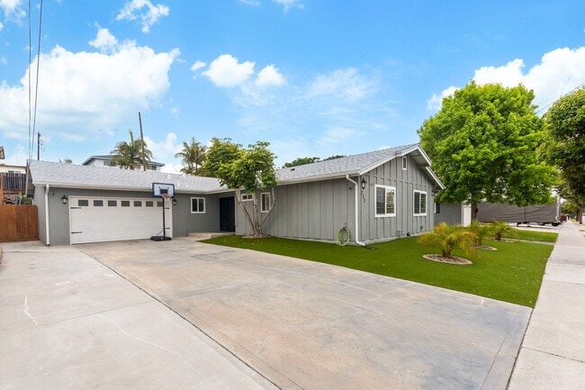 733 Mission Ave in Chula Vista, CA - Building Photo - Building Photo