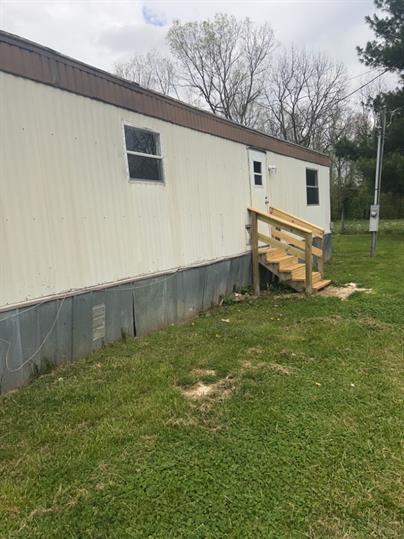 94 Russell Dr in Hustonville, KY - Building Photo
