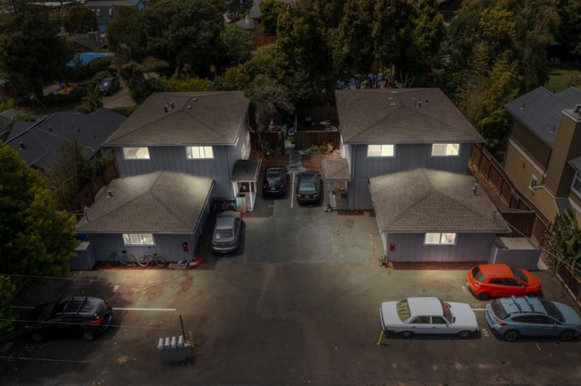 451 34th Ave in Santa Cruz, CA - Building Photo - Building Photo