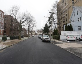 19 Rich Ave in Mount Vernon, NY - Foto de edificio - Building Photo